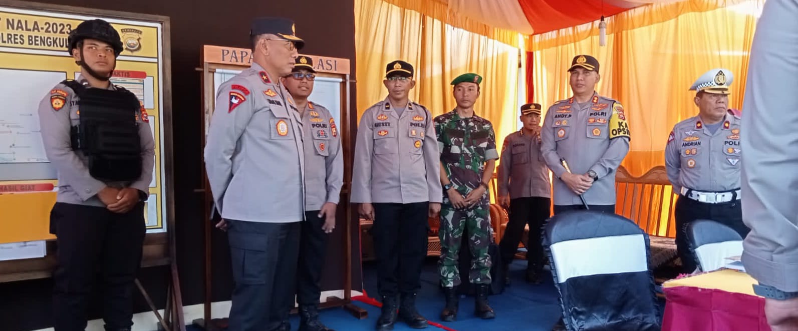 Wakapolda Bengkulu Bersama Kapolres Bu Cek Pos Pam Dan Pos Yan Analis